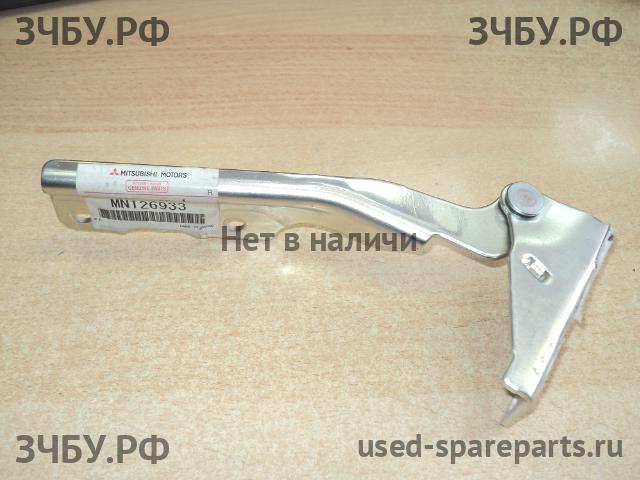 Mitsubishi Lancer 9 [CS/Classic] Петля капота
