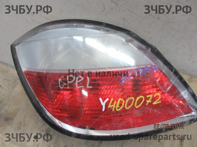 Opel Astra H Фонарь левый