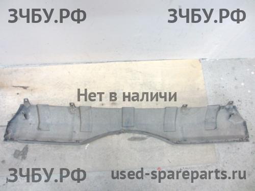Mitsubishi Pajero/Montero 4 Накладка заднего бампера