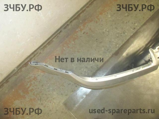 Opel Astra H Бампер передний
