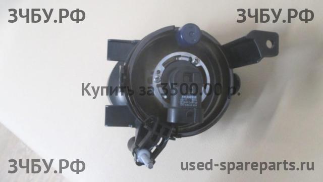Volkswagen Jetta 4/Bora [1J2] ПТФ правая