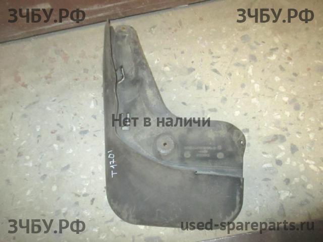 Ford Focus 3 Брызговик задний левый