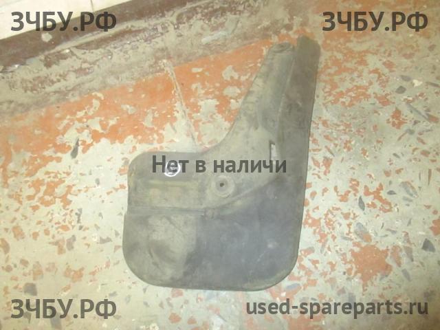 Ford Focus 3 Брызговик задний правый
