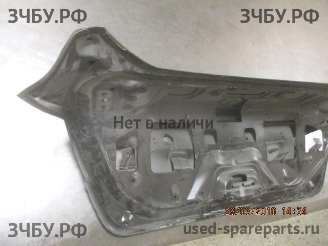 Ford Focus 3 Крышка багажника