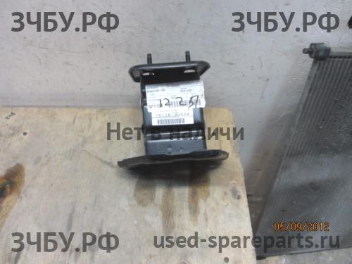 Nissan Note 1 (E11) Элемент кузова