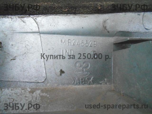 Mitsubishi Space Star Накладка на дверь багажника