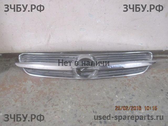 Opel Vectra C Решетка радиатора