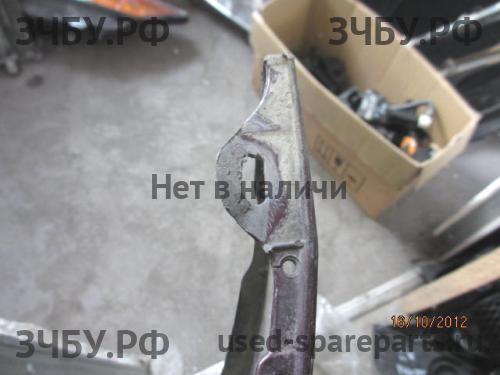 Mazda 3 [BK] Бампер передний
