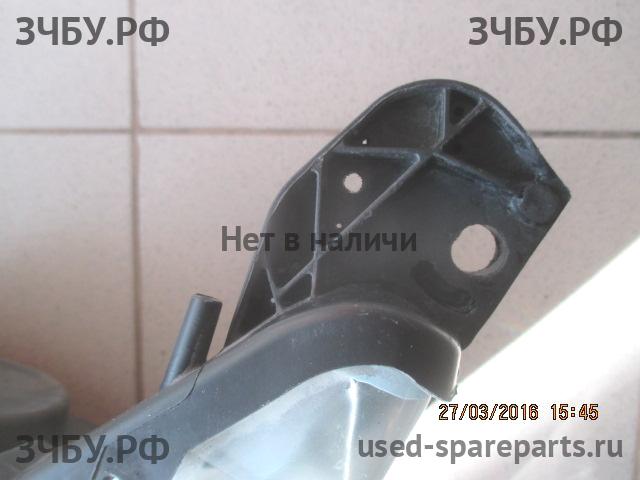 Citroen C4 (2) Фара левая