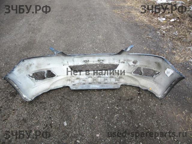 Opel Zafira B Бампер передний
