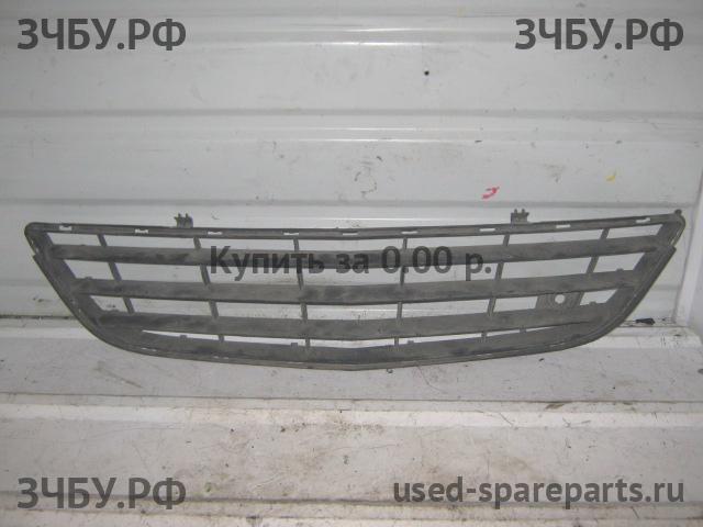 Opel Astra H Решетка в бампер