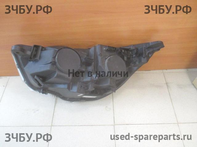 Citroen C4 (2) Фара правая