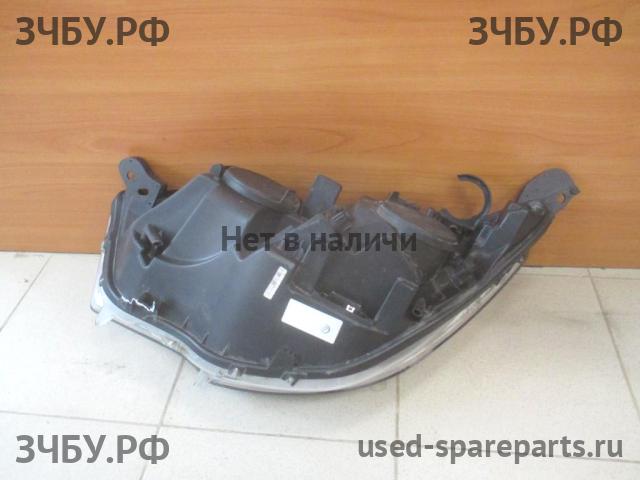Citroen C4 (2) Фара правая