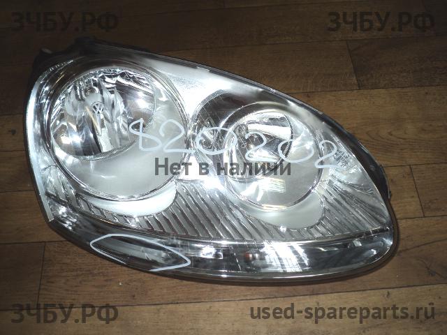 Volkswagen Golf 5 Фара правая