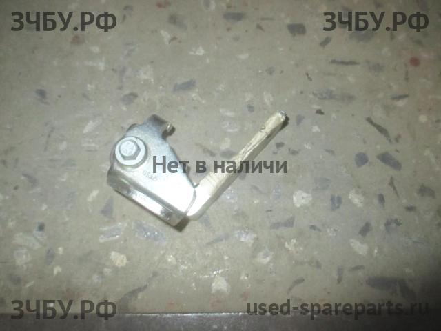 Ford Focus 3 Петля двери задней левой