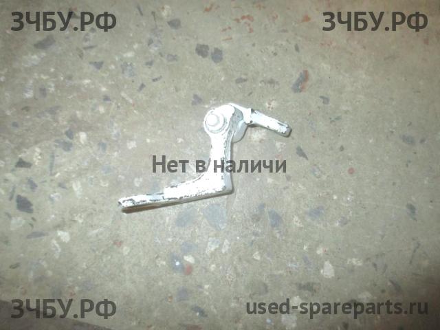 Ford Focus 2 Петля двери задней левой