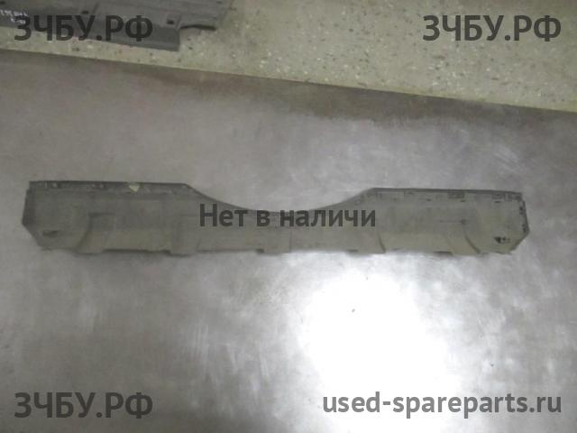 Mitsubishi Pajero/Montero 4 Накладка заднего бампера