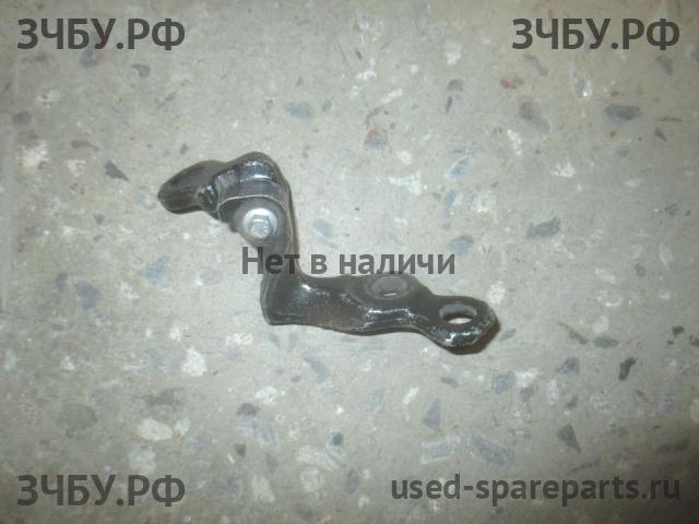 Ford Focus 2 Петля двери передней правой