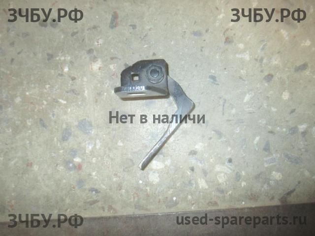 Ford Focus 3 Петля двери передней правой