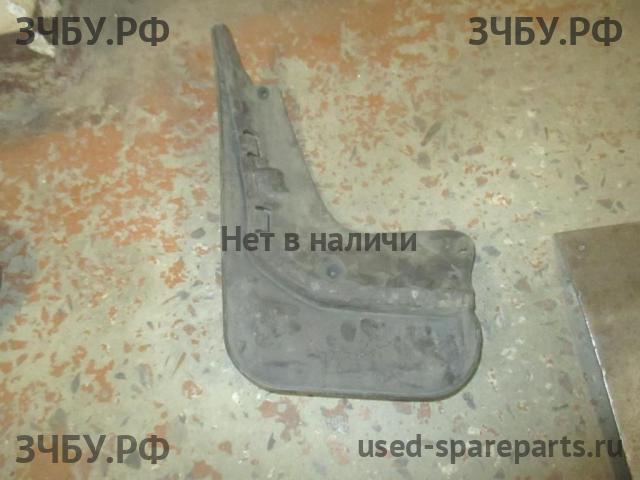 Ford Focus 3 Брызговик задний правый
