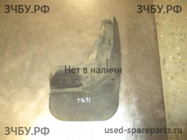 Ford Focus 3 Брызговик задний правый