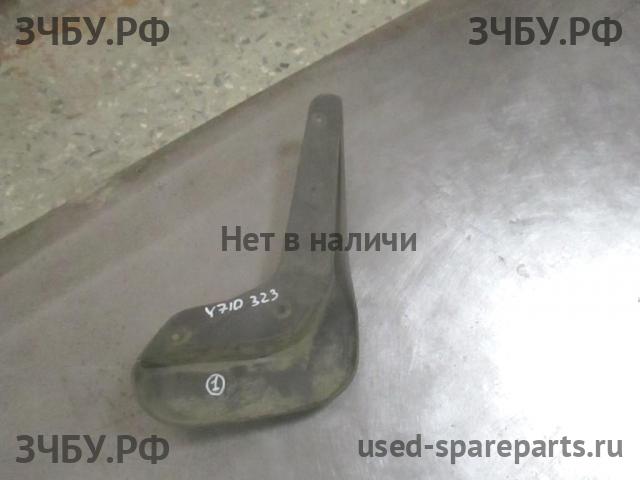 Ford Focus 3 Брызговик передний левый
