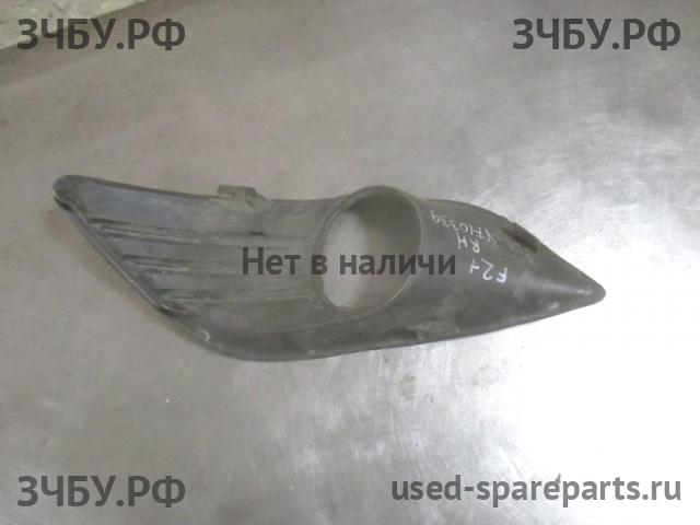 Ford Focus 2 (рестайлинг) Рамка противотуманной фары правой