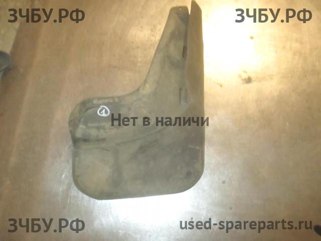 Ford Focus 3 Брызговик задний правый