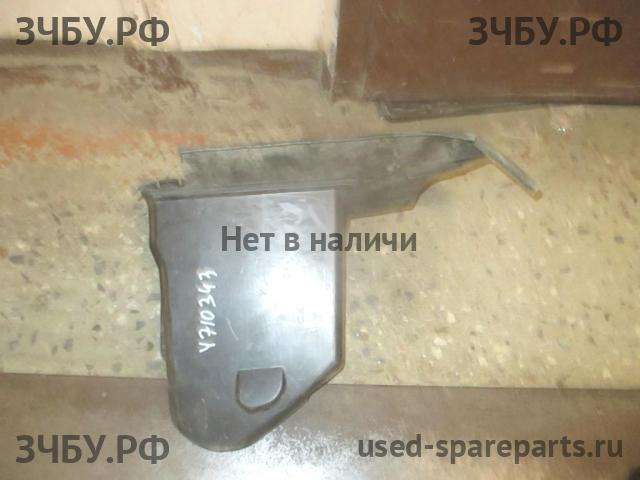 Ford Focus 3 Пыльник двигателя правый