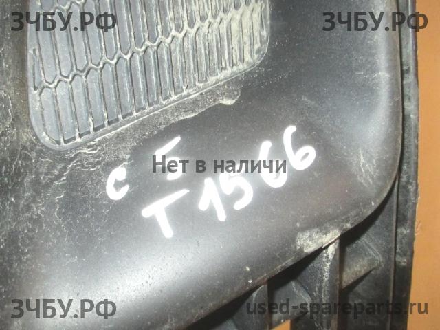 Citroen C5 (3) Решетка в бампер