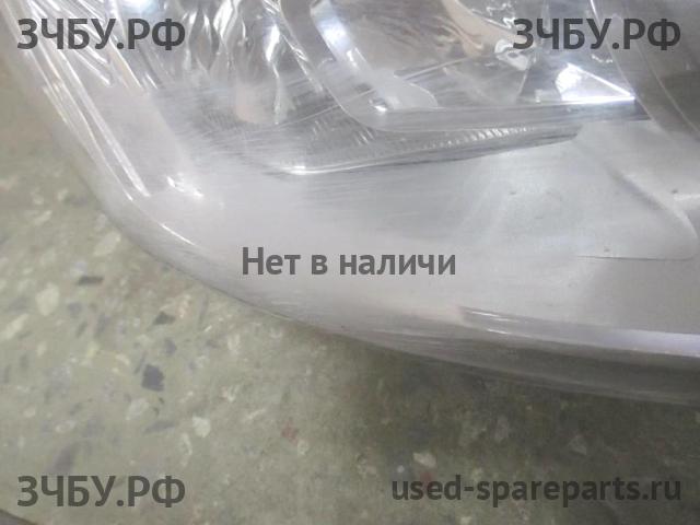 Ford Focus 2 (рестайлинг) Фара правая