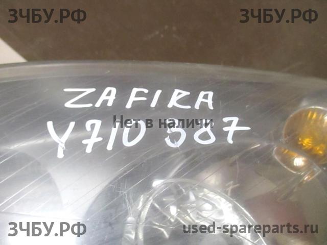 Opel Zafira B Фара левая