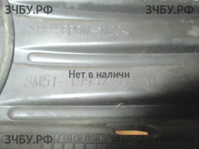 Ford Focus 2 (рестайлинг) Рамка противотуманной фары правой