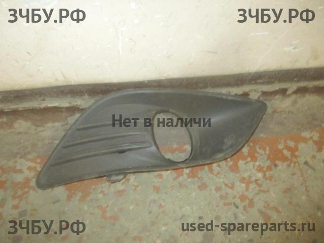 Ford Focus 2 (рестайлинг) Рамка противотуманной фары правой