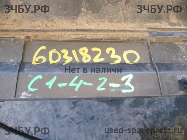 Toyota RAV 4 (4) Молдинг двери