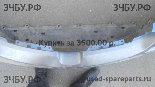 Honda Civic 8 (4D) Бампер передний