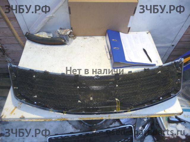 KIA Sportage 3 Решетка радиатора