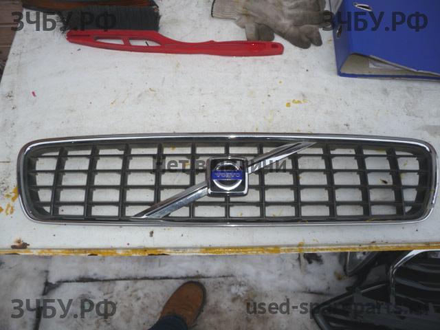 Volvo S40 (3) Решетка радиатора
