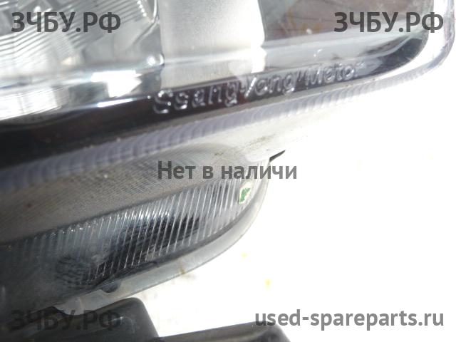 SsangYong Actyon New Фара правая