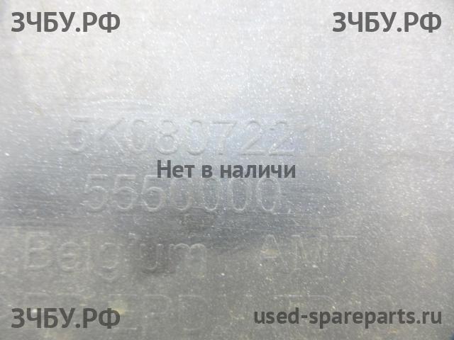 Volkswagen Golf 6 Бампер передний