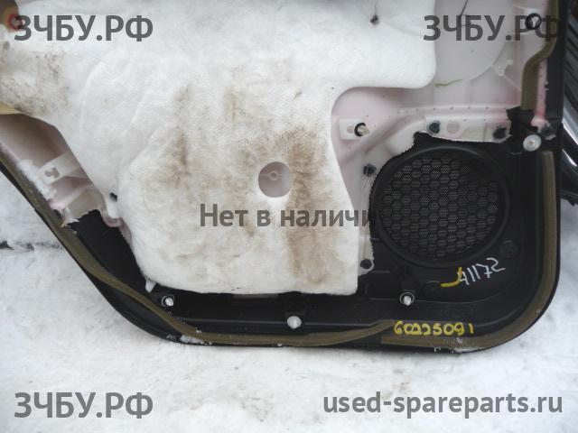 Toyota Land Cruiser 200 Обшивка двери задней правой