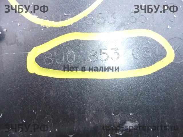 Audi Q3 [8U] Решетка радиатора