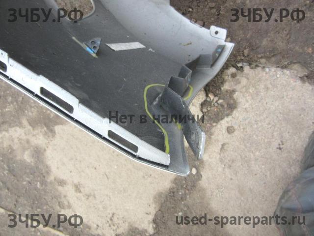 Opel Astra J Бампер передний