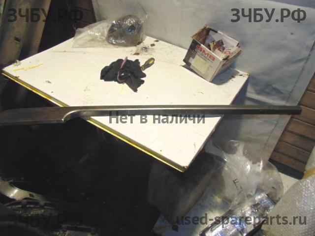 Land Rover Range Rover 4 Молдинг двери