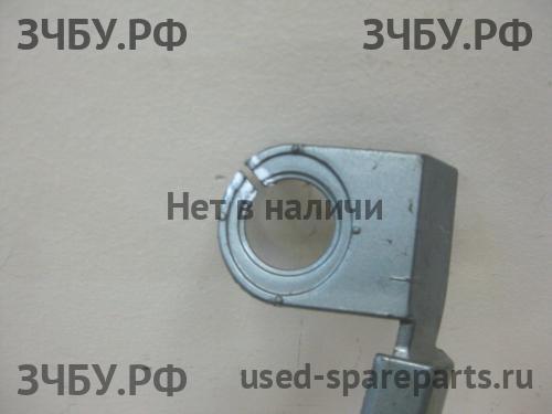 Toyota RAV 4 (3) Накладка на дверь багажника