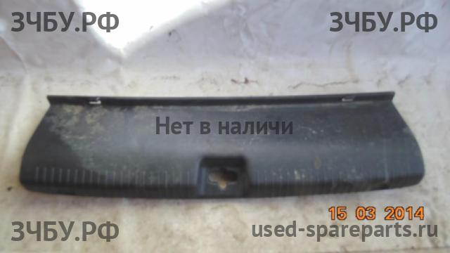 KIA Rio 3 Обшивка багажника
