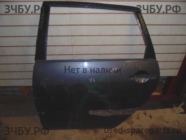 Mitsubishi Grandis (NA4W) Дверь задняя левая