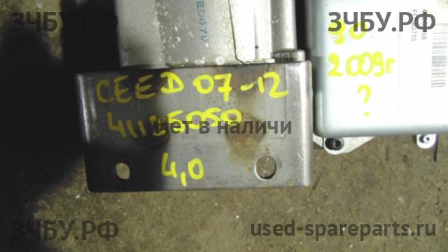 KIA Ceed 1 Колонка рулевая