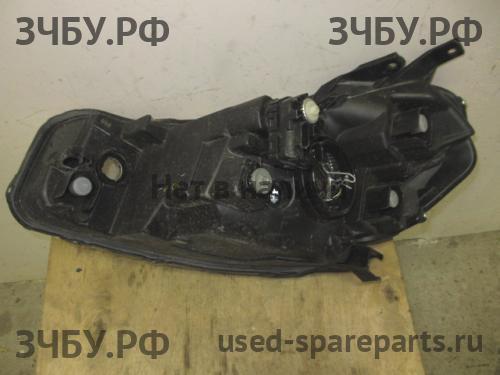 Suzuki SX4 (1) Фара правая