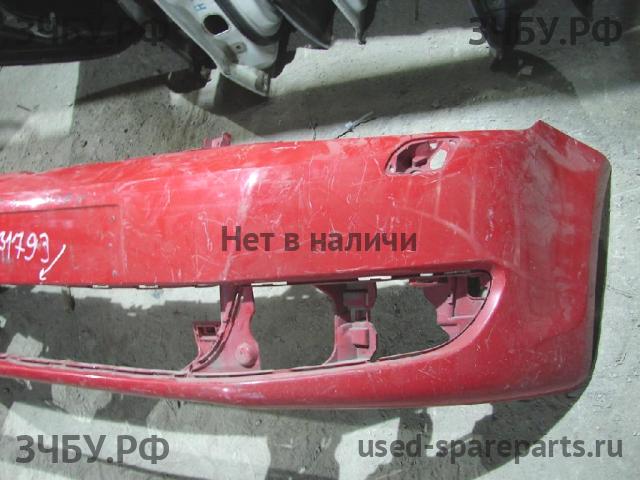 Volkswagen Golf 5 Plus Бампер передний